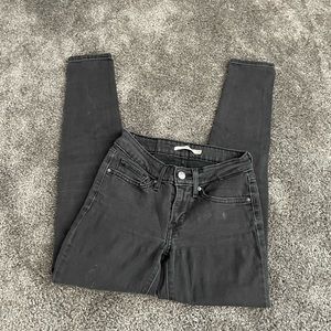 Levi’s 711 Skinny Jean
